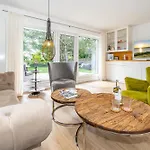 Lounge * Βέστερλαντ